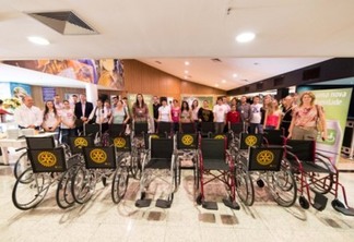 FFM entrega cadeiras de rodas da Camapanha Lacre Solidário