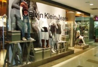 Calvin Klein promove festas em parceria com Mixmag