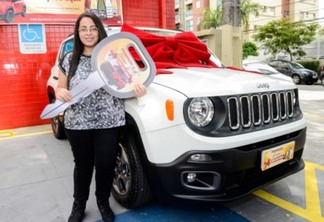 Promoção da Cereser: conheça a ganhadora do Jeep Renegade