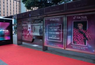 Otima instala red carpet para TikTok Awards 2021