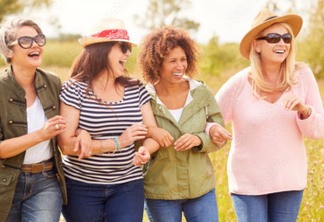 Plenapausa oferece curso gratuito em celebração ao Dia Mundial da Menopausa