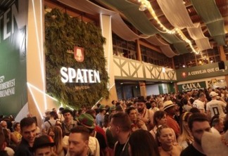 Spaten promoveu experiências e shows na Oktoberfest de Blumenau
