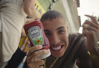 Heinz lança campanha do ketchup de Picles com MC’s do funk
