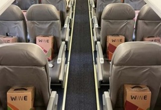 Wine presenteia passageiros de voo da Azul com kits de vinho