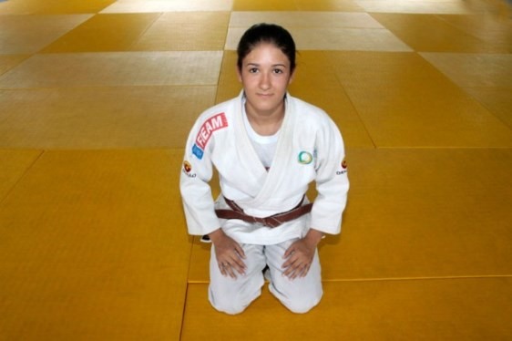 Rafaela Barbosa garantiu vaga na seleção principal de judô ao vencer a última etapa da Seletiva Nacional Rio 2016 pela categoria leve.