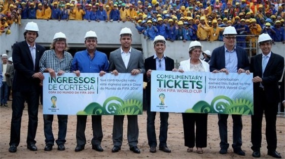 O anúncio foi feito durante visita do COL ao Maracanã.