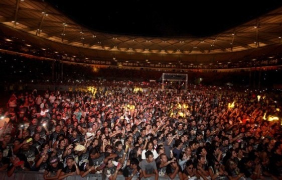 Trinta mil pessoas prestigiaram o primeiro evento gospel realizado na Arena da Amazônia.