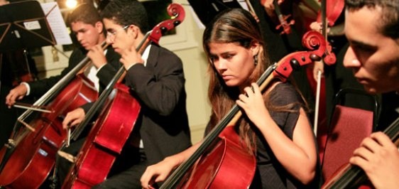 Orquestra Jovem de Pernambuco.