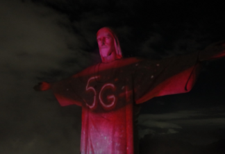 Claro comemora chegada do 5G+ no Rio iluminando Cristo Redentor