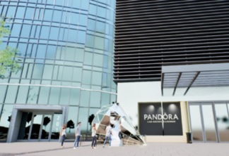 Pandora coloca diamante gigante na Paulista