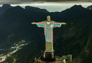 Fluminense vestiu camisa no Cristo Redentor em homenagem ao título da Libertadores