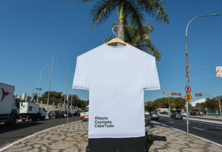 Hering destaca pluralidade com camiseta gigante em São Paulo