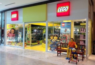 Lego inaugura loja conceito em Curitiba