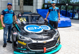 EMS Racing exibe carros da Stock Car e Porsche Cup