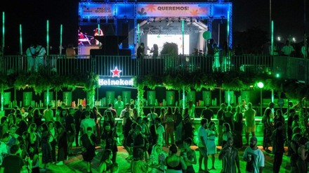 Heineken marca dez anos de parceria com o festival QUEREMOS! e desembarca na Cidade Maravilhosa