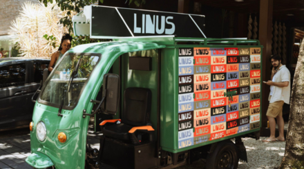 Linus participa de eventos com loja tuk-tuk