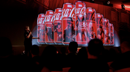 No mundo empresarial, a busca por inovação no marketing é crucial para empresas de grande porte. Recentemente, a Convenção Coca-Cola FEMSA, realizada pela Agência Mak, trouxe à tona abordagens-chave que destacam o potencial do live marketing em um cenário empresarial cada vez mais competitivo.